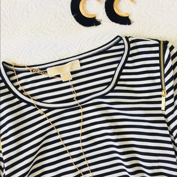 SOLD Michael Kors Black&White Striped Zipper Shirt - Picture 5 of 8